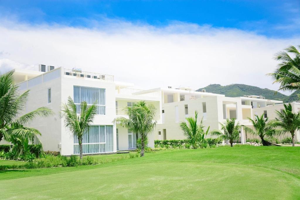 Diamond Bay Golf And Villas Nha Trang Exterior photo